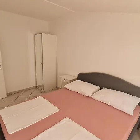Mlinar-two Bedroom Seaview - Ugasen *