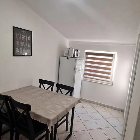 Mlinar-two Bedroom Seaview - Ugasen Διαμέρισμα Grebaštica