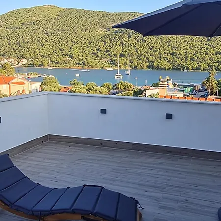 Mlinar-two Bedroom Seaview - Ugasen Διαμέρισμα *
